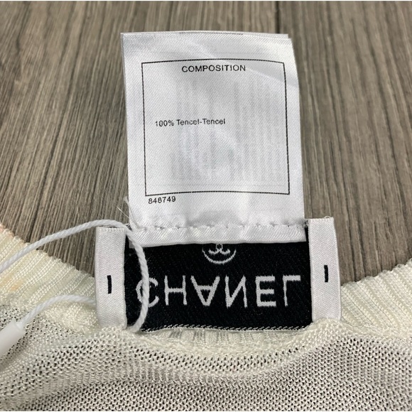 CHANEL Vintage White cc Logo Knit Blouse Top Size 40‎ EU NWT - Picture 5 of 16